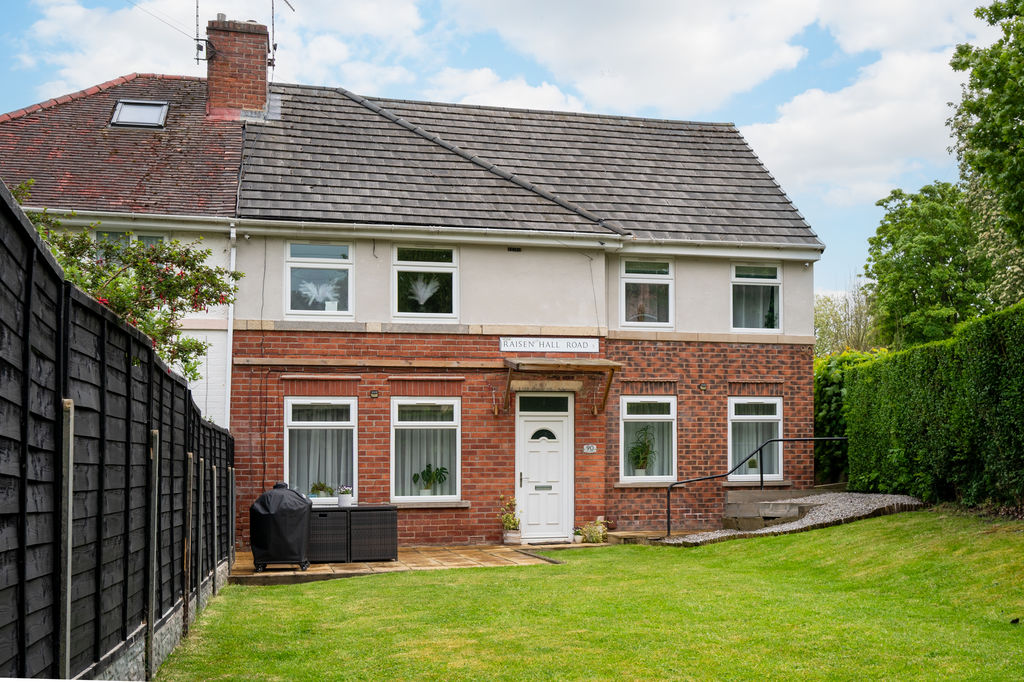 Raisen Hall Road Longley
